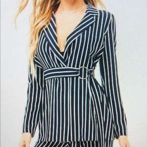 PIN STRIPED NAVY BLAZER LG NWT